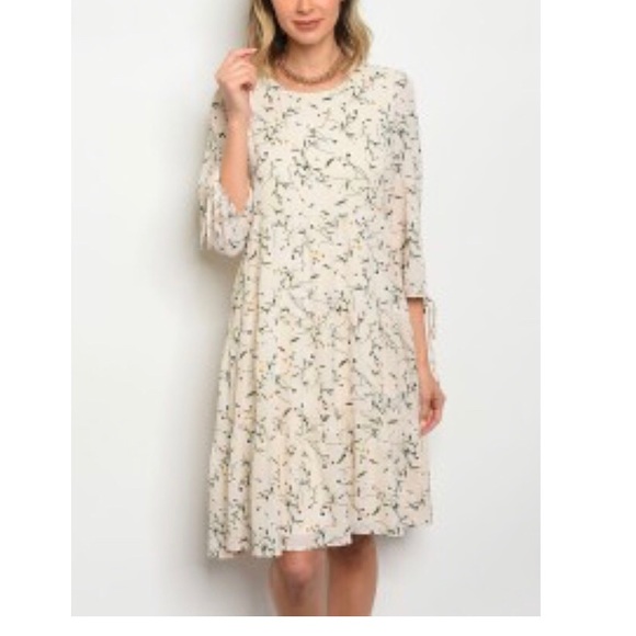 NEW BOUTIQUE DRESS - Picture 1 of 3